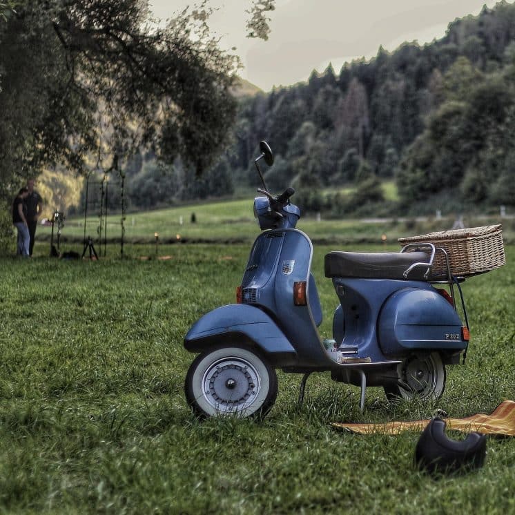 Vespaausflug mit Picknickkorb Hohentauern